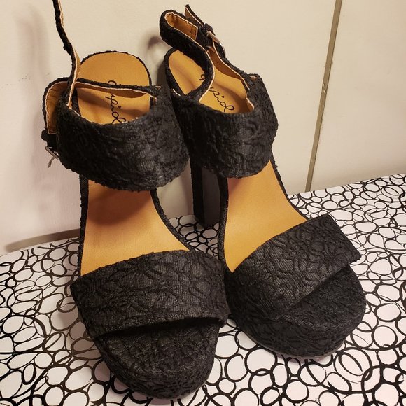 Qupid Shoes - Qupid Black Platform Heels